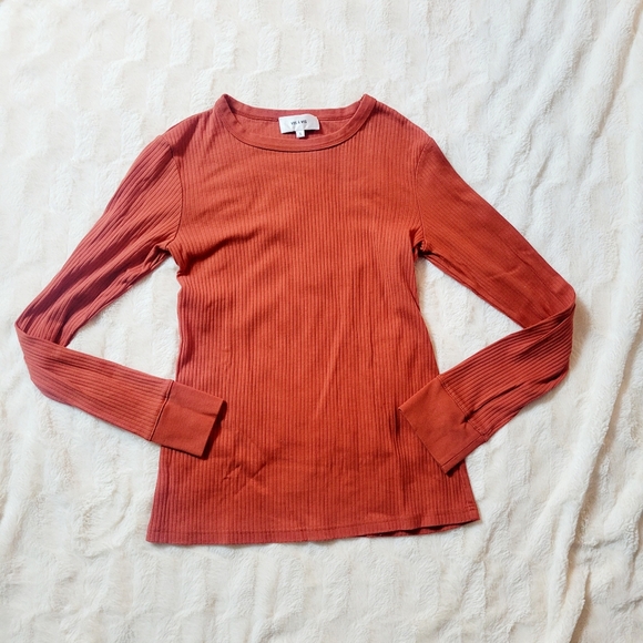 Vis a Vis | Ribbed Top - Picture 2 of 4